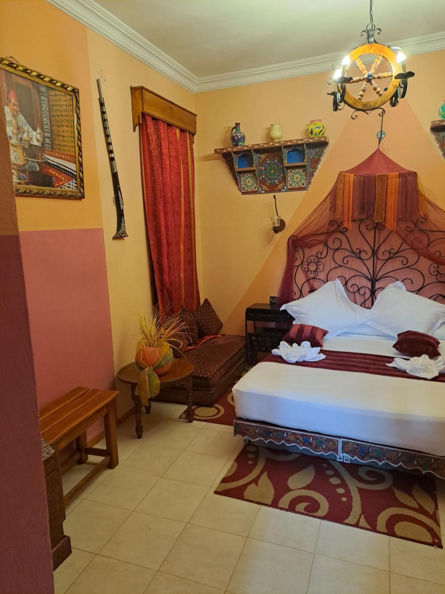 Hotel Casa Khaldi Чефчауен Екстериор снимка