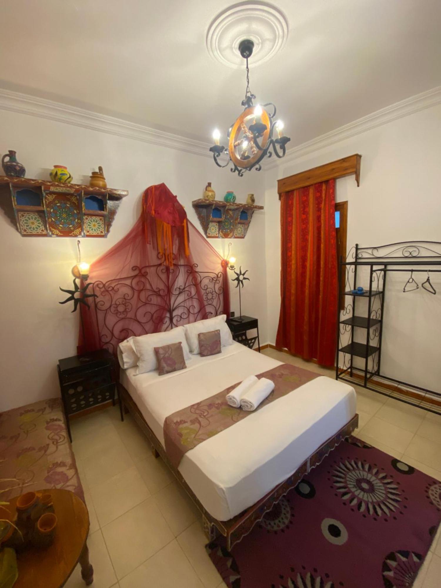 Hotel Casa Khaldi Чефчауен Екстериор снимка